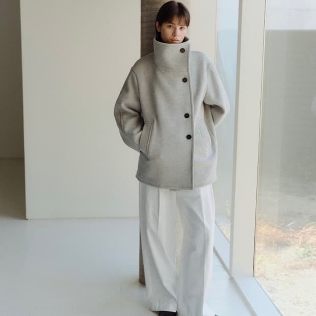 이아 HAYES HALF COAT M size 판매