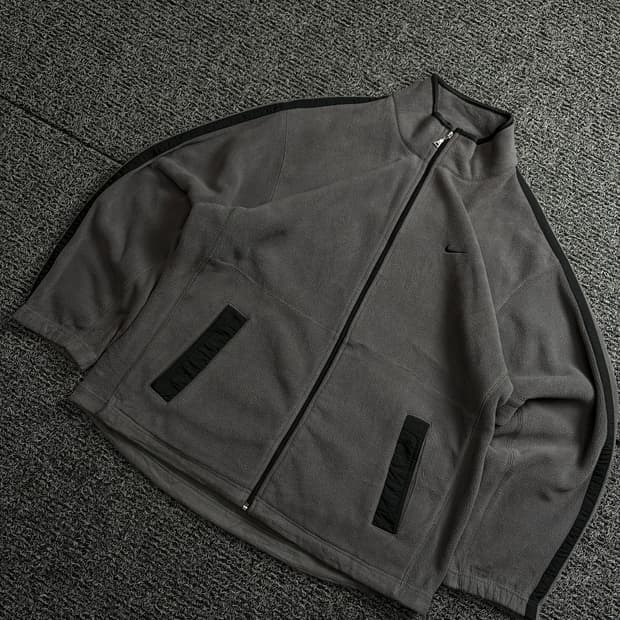 00s 나이키 올드스쿨 디테일 박시핏 후리스 자켓 1868