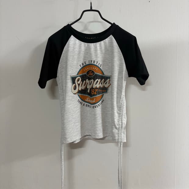 GORGE 배색 래글런 반팔티