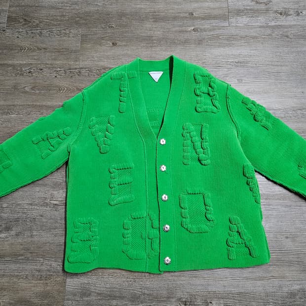 22FW 보테가베네타 가디건 XL 민트급