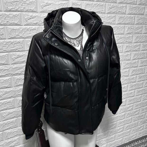 Alice and Olivia 후디드 비건 레더 자켓