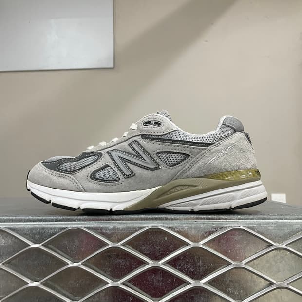 뉴발란스 990v4 그레이 W 250