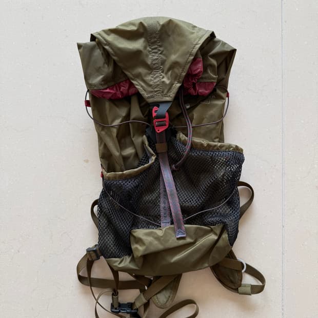 클라터뮤젠 티잘브 10L 올리브색상