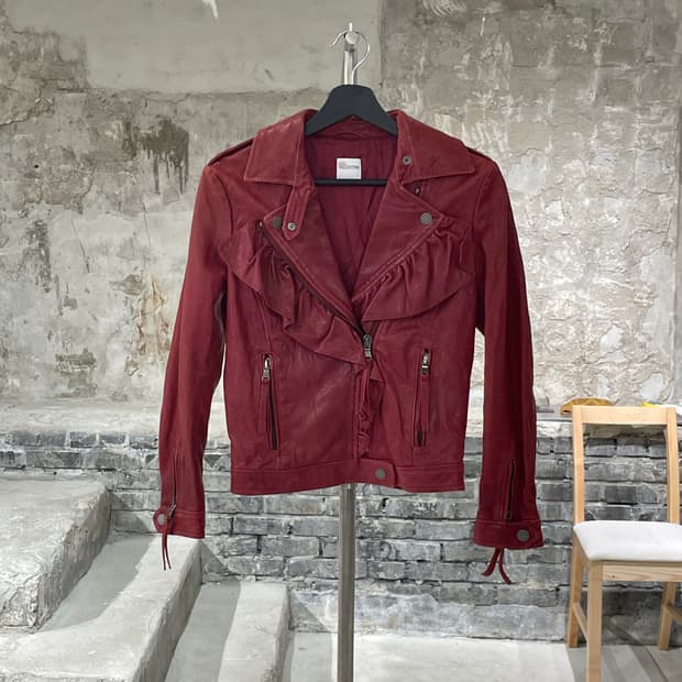 레드 발렌티노 레드 프릴 글로시 램스킨 레더 자켓 