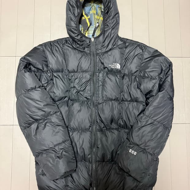 노스페이스 리버시블 550필 경량패딩