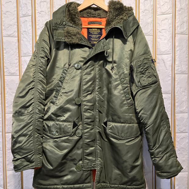 알파인더스트리 야상 패딩 M