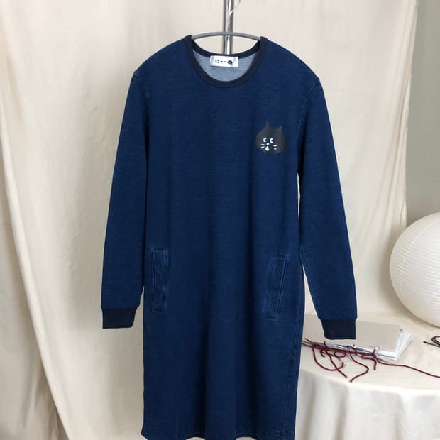 Ne-net nya indigo blue pullover