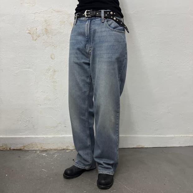 리바이스(Levi's) 555 라이트블루 워시드 릴렉스 스트레이트 데님 