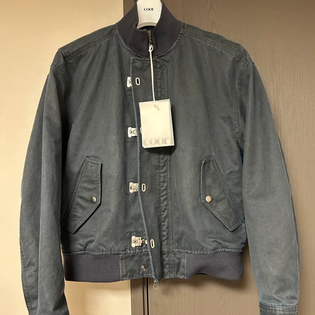 새상품 쿠어 워시드 덱 후크 립 보머 자켓 (다크네이비)