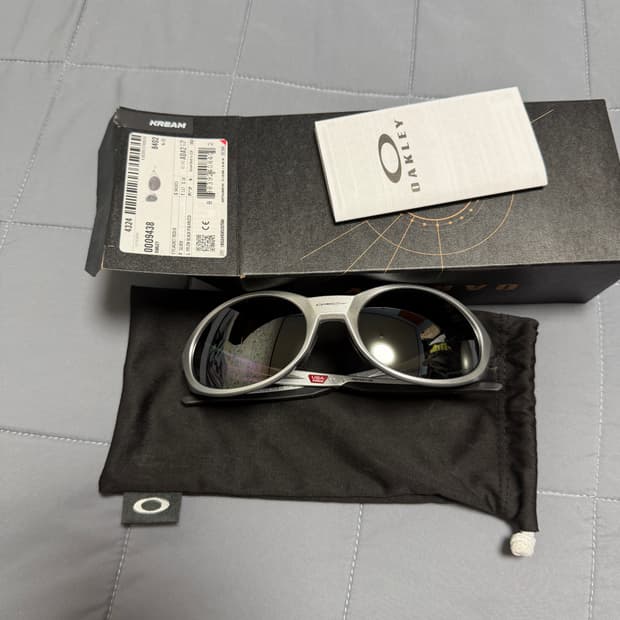 오클리 아이자켓