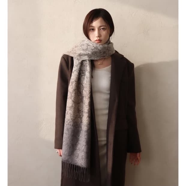 미애 오리엔탈 페이즐리 머플러 그레이