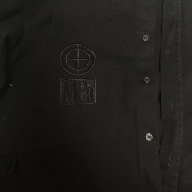 플라스틱 프로덕트 더블니 셔츠