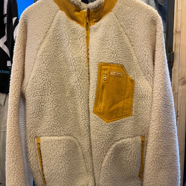 후아유 흰노 양털 후리스 자켓