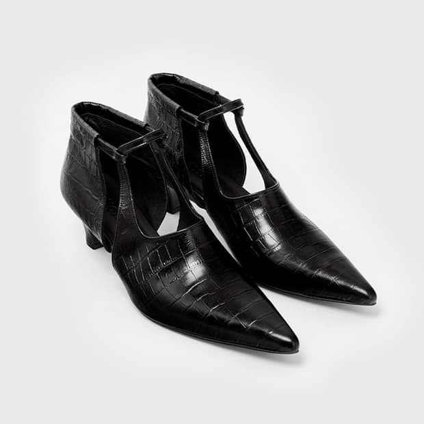 피에톤 Daloa cut out pumps 블랙 크로코 패턴(단종)