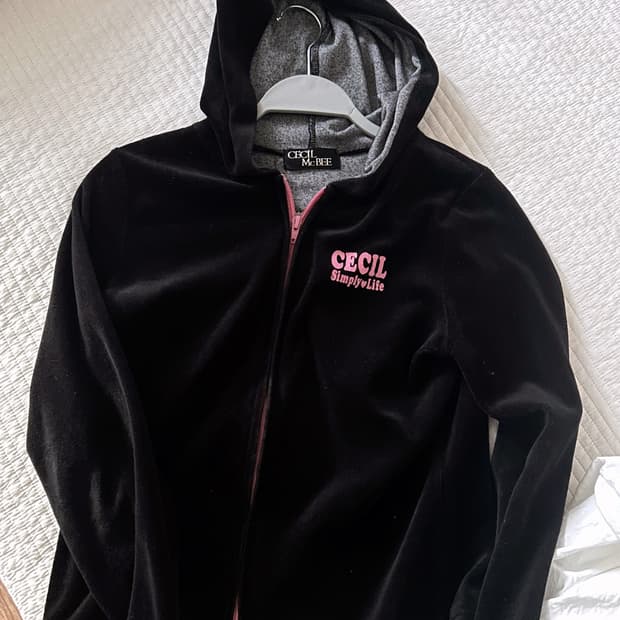 세실맥비 블랙 핑크 후드집업 갸루 오네갸루 히메갸루