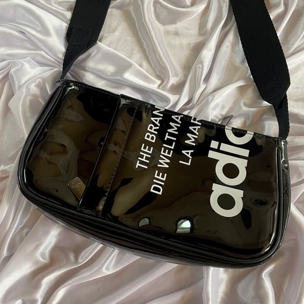 아디다스 에어라이너 미니 크로스백