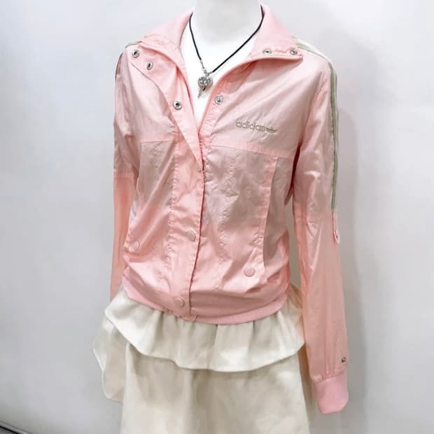 대대장 유일매물 딸기 녹차 아디 바람막이 🍓