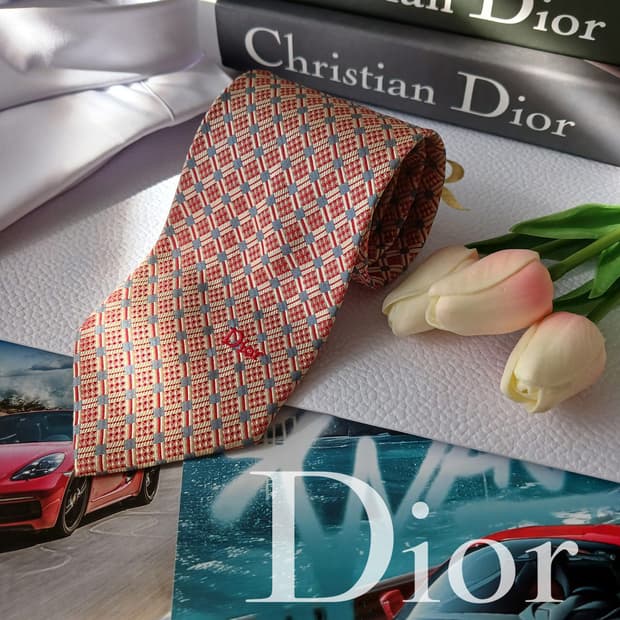 크리스찬 디올 실크 레드 체크 패턴 넥타이 9.2cm B등급 A18830