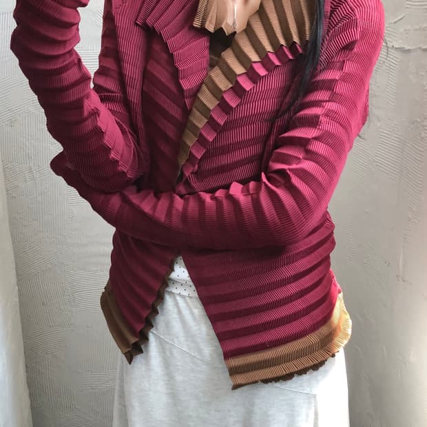 Issey Miyake 이세이미야케 레드 브라운 플리츠 레이어드 가디건