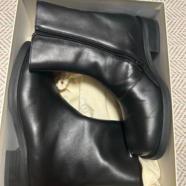 아워레거시 카미온 부츠(갤러리아 구입)