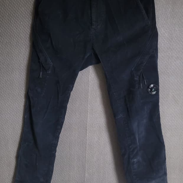 Cp컴퍼니 코듀로이 펜츠