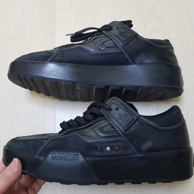 몽클레어 블랙 가죽 정품 스니커즈 270-275