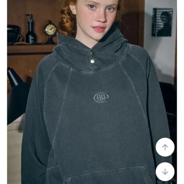 꼼파뇨 (거의 새상품)