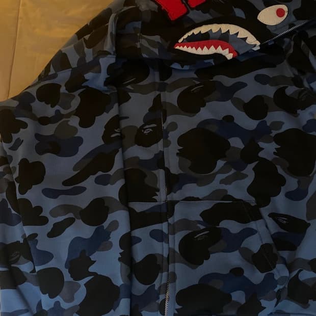 베이프 후드집업