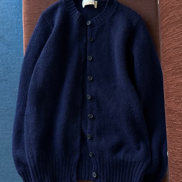 Brushed fabric design crew neck cardigan