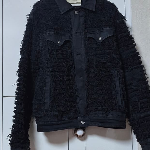 알릭스 블랙민즈 디스트로이드 트러커