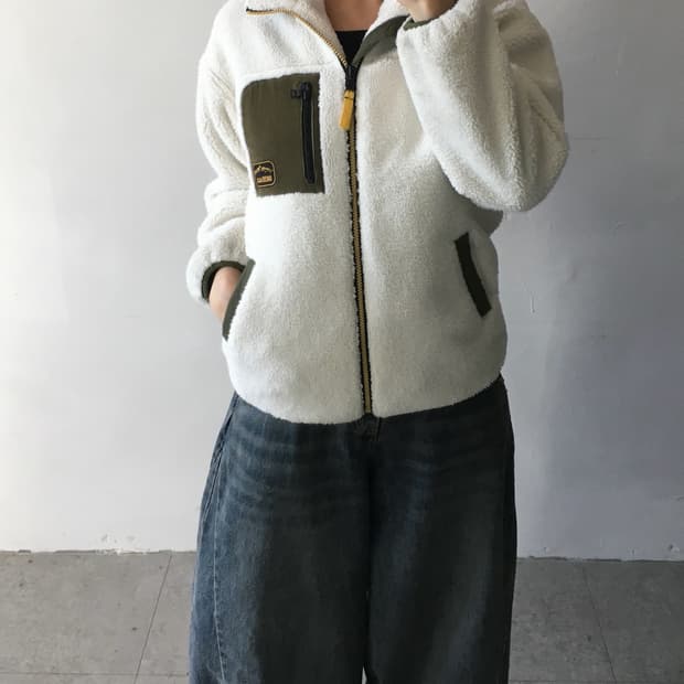 게스 백스펠 후리스