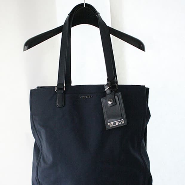 Tumi 투미 다크블루 토트백