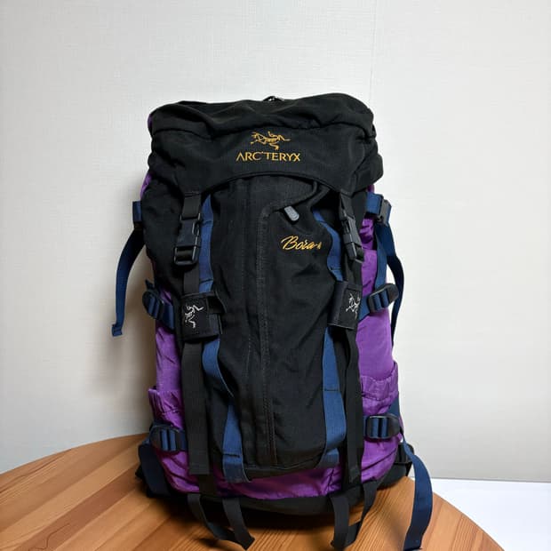 아크테릭스 보라 40 배낭 (Made in Canada)