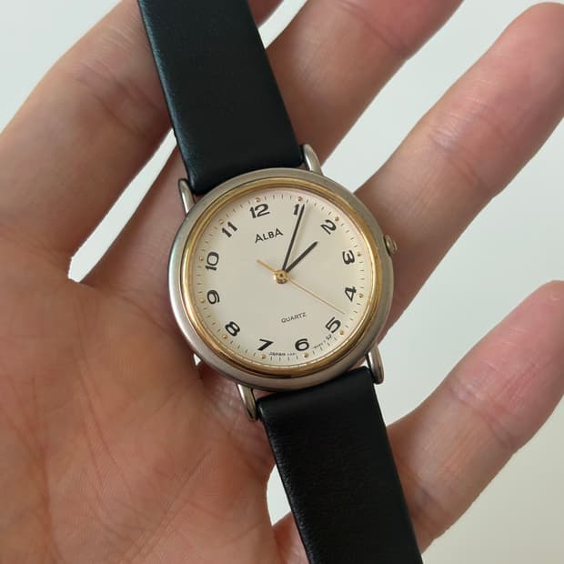 알바 1980s Gold Bezel Arabic Index Quartz