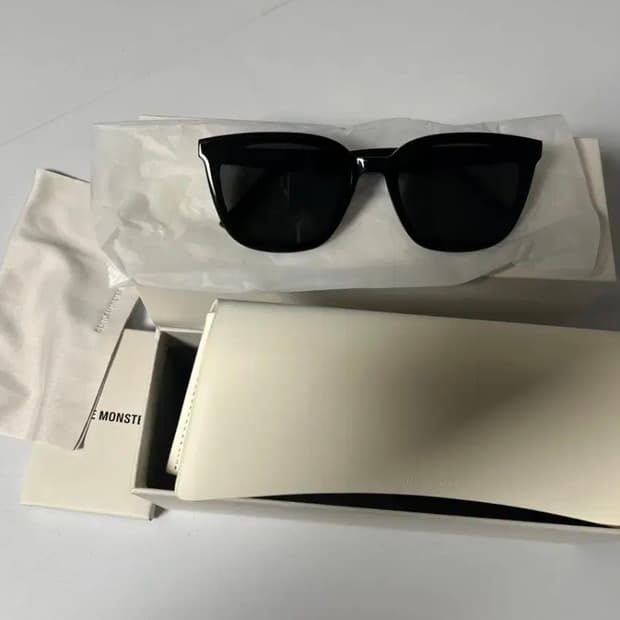 젠틀몬스터 TAM 01 블랙