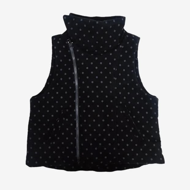 더뮤지엄비지터 도트 푸퍼 베스트 L