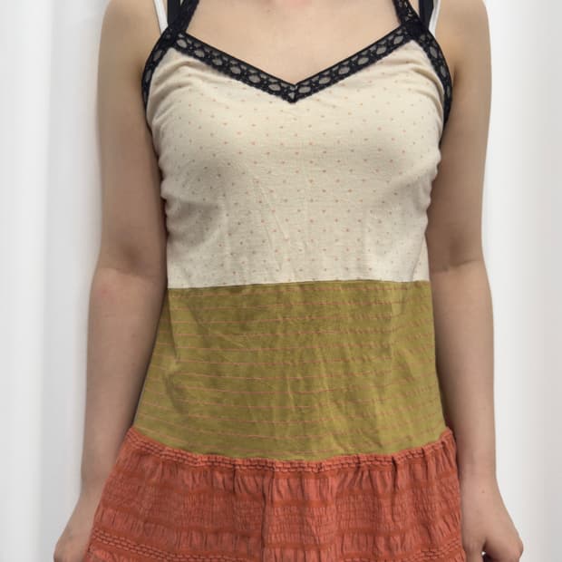 dot design sleeveless