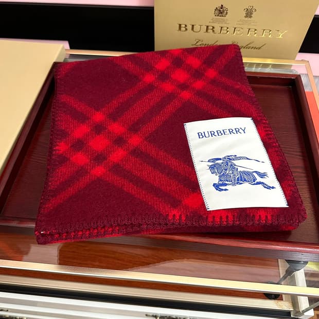 버버리 리버서블 스카프 100% 램스울
