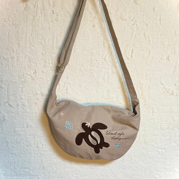 빈티지 패치 자수 크로스백 하와이안