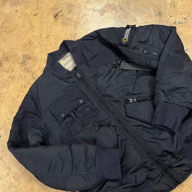 [정품/L] 내셔널지오그래픽 유틸리티 블랙 자켓 b17