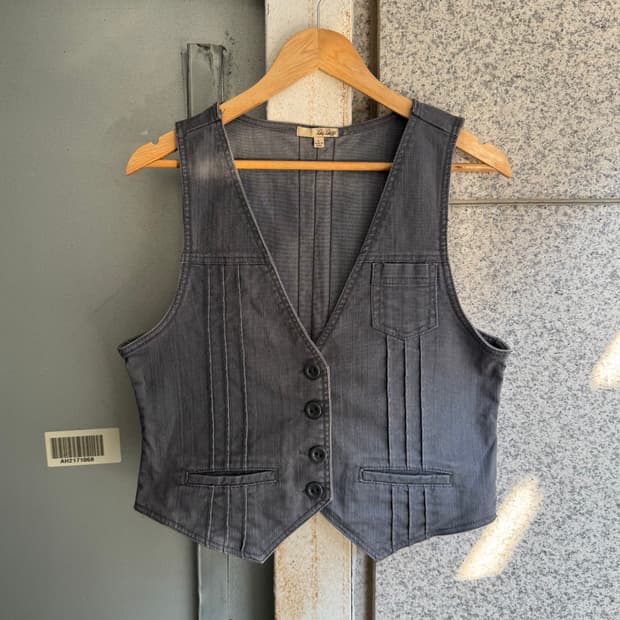 VTG 포켓 라인 힌치백 데님 베스트