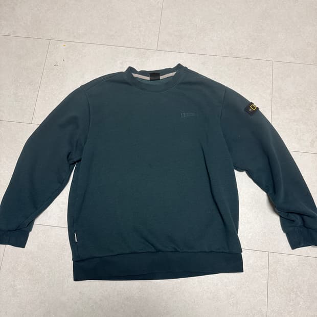 내셔널 지오그래픽 맨투맨