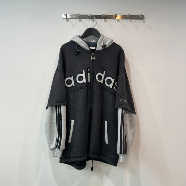 아디다스 빅로고 후드 점퍼