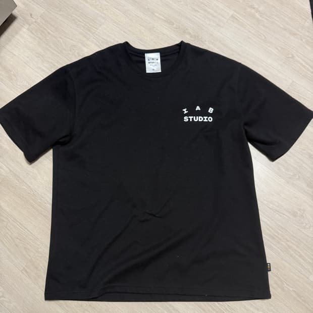 아이앱 스튜디오 블랙 반팔티 XL