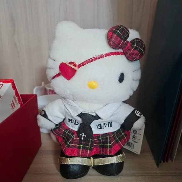 고전 노바라 펑크 키티 누이