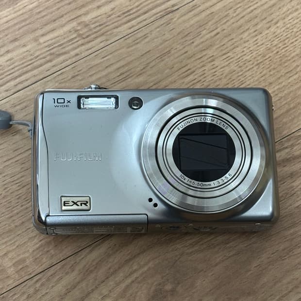 후지필름 파인픽스 f70exr 실버