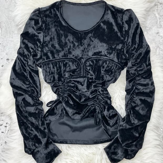 블랙 벨벳 셔링 블라우스