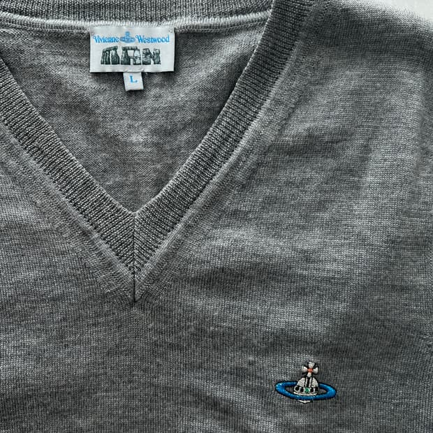 비비안웨스트우드 브이넥 울니트 베스트