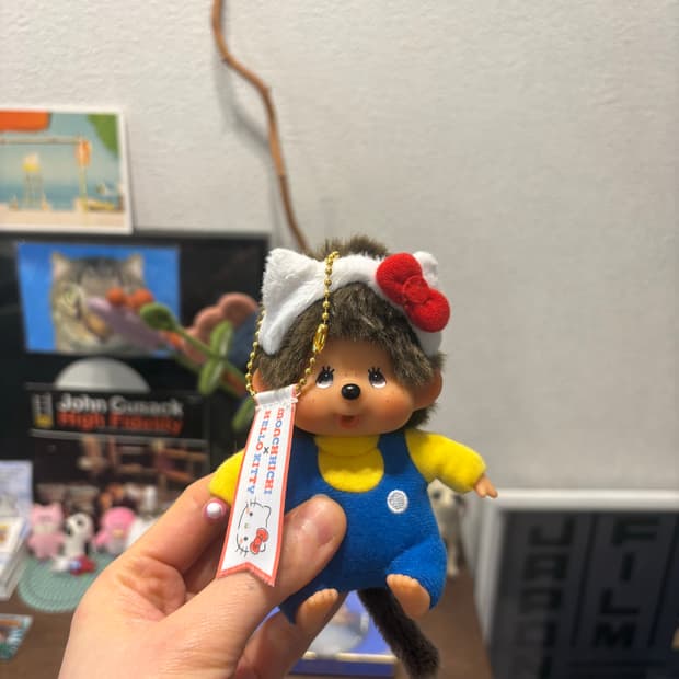 몬치치 헬로키티 키링