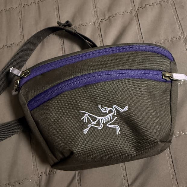 아크테릭스 맨티스 1 웨이스트팩 블랙 소울소닉